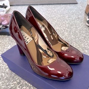 Stuart Weitzman pumps SIZE 6M